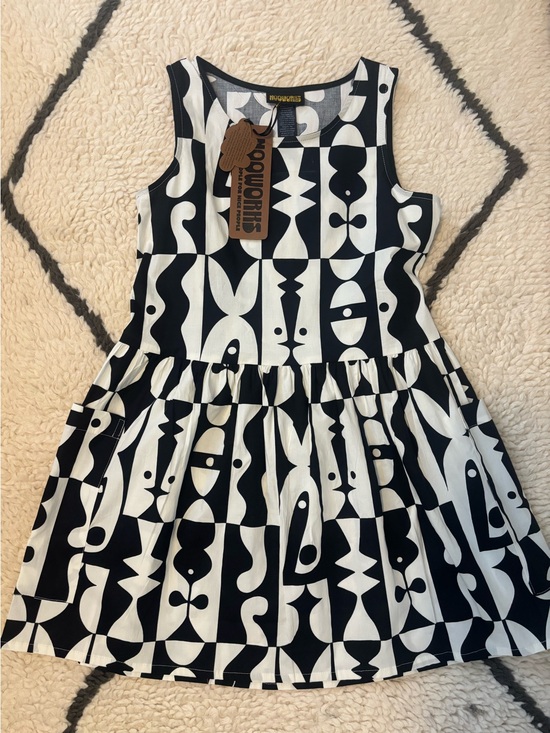 Nooworks Dresses & Skirts - NOOWORKS Big Pocket Dress XS illusions